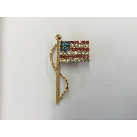 Gold Tone Rhinestone Flag Brooch Pin - Picture 2 of 3